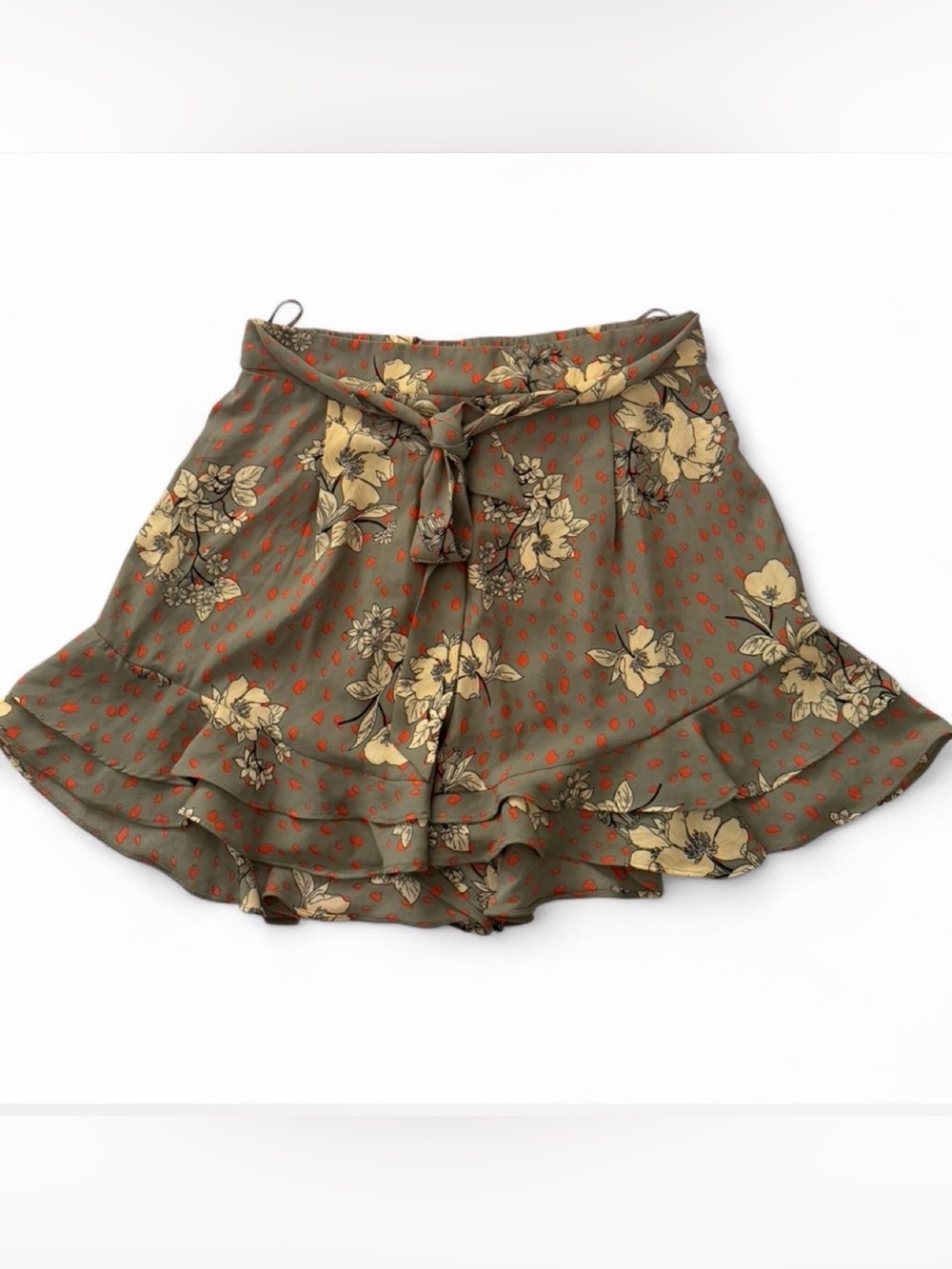 Tie-Waist Floral Skort in Olive and Yellow